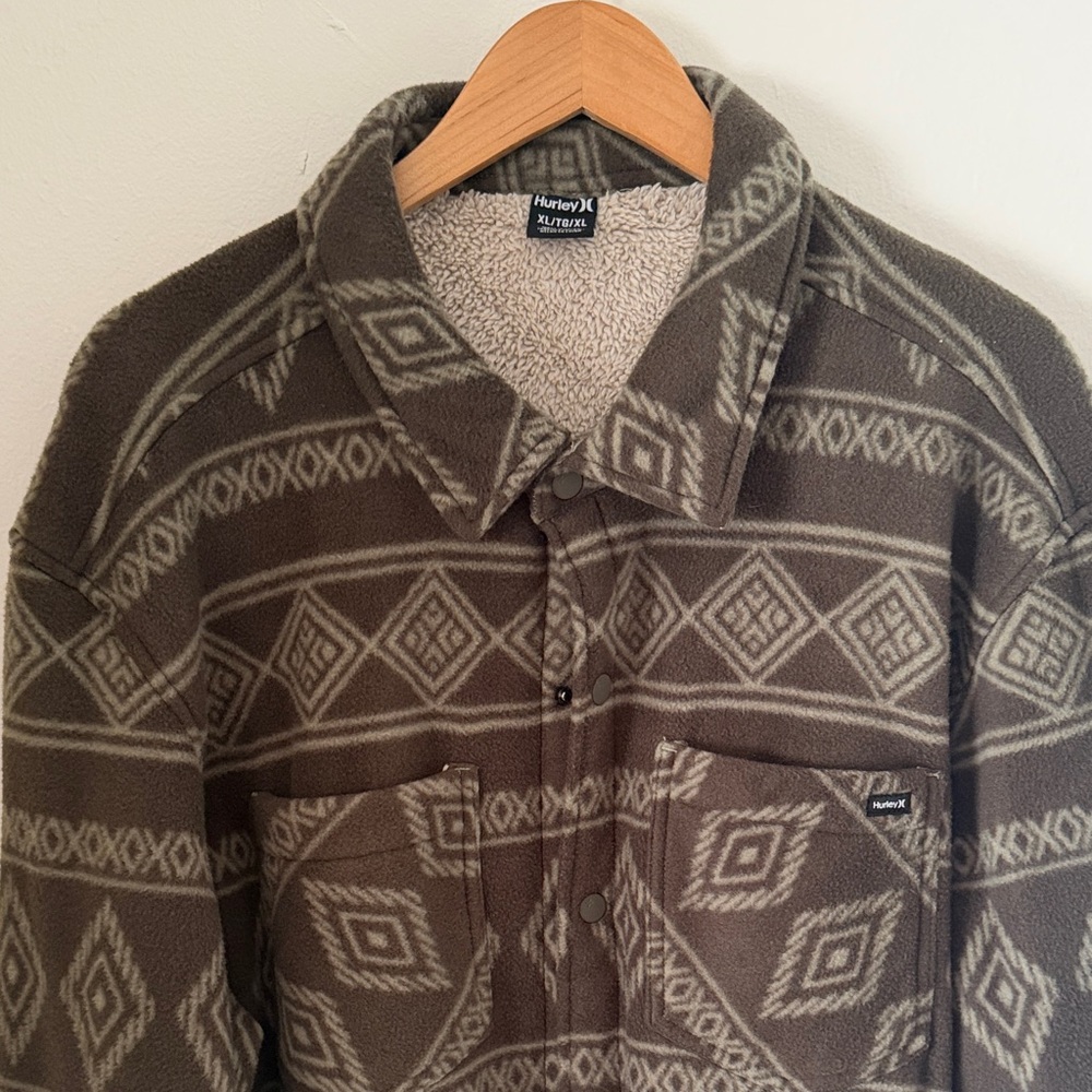 Hurley Men's Geometric Patterned Jacket
